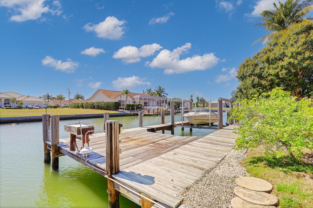 264 Rockhill Ct, Marco Island, FL 34145