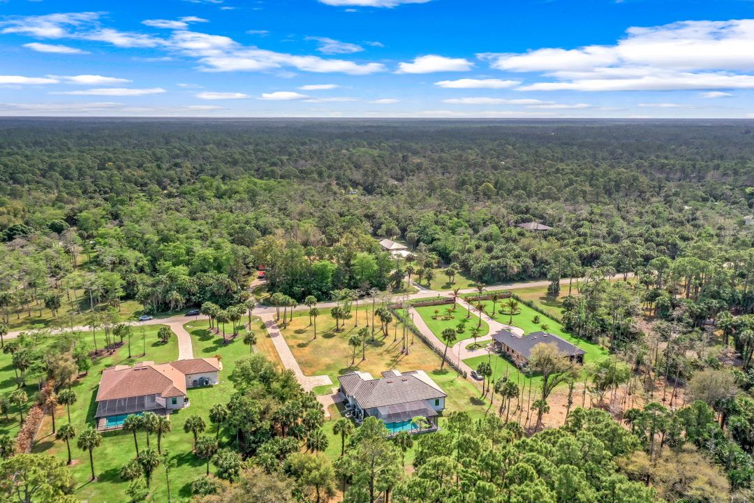 481 7th St NW, Naples, FL 34120