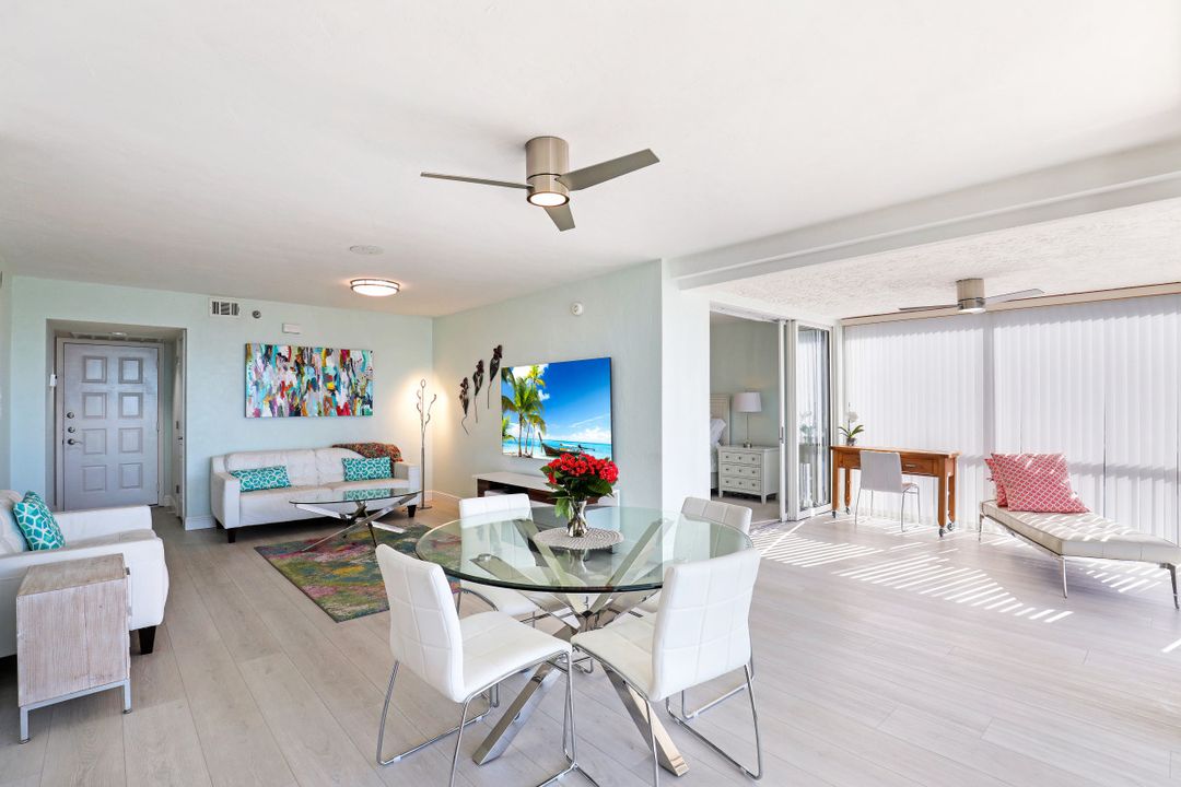 5501 Heron Point Dr #902, Naples, FL 34108