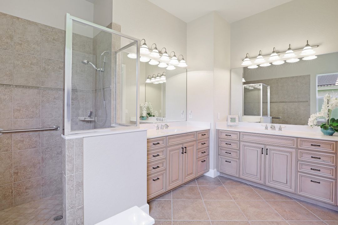 10354 Flat Stone Loop, Bonita Springs, FL 34135