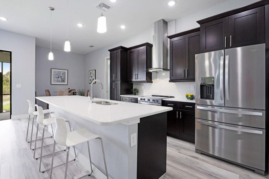 3400 W Gator Cir, Cape Coral, FL 33909