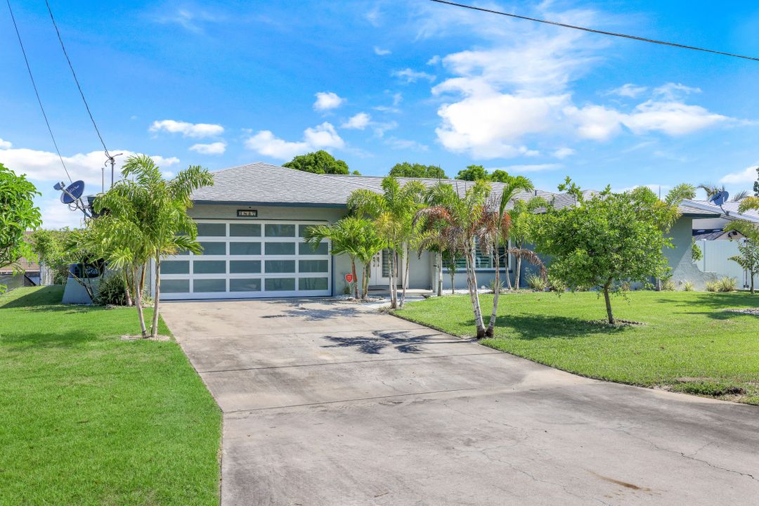 1847 Everest Pkwy, Cape Coral, FL 33904