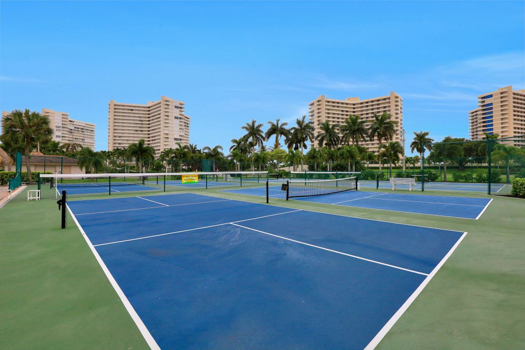 320 Seaview Ct #2-804, Marco Island, FL 34145