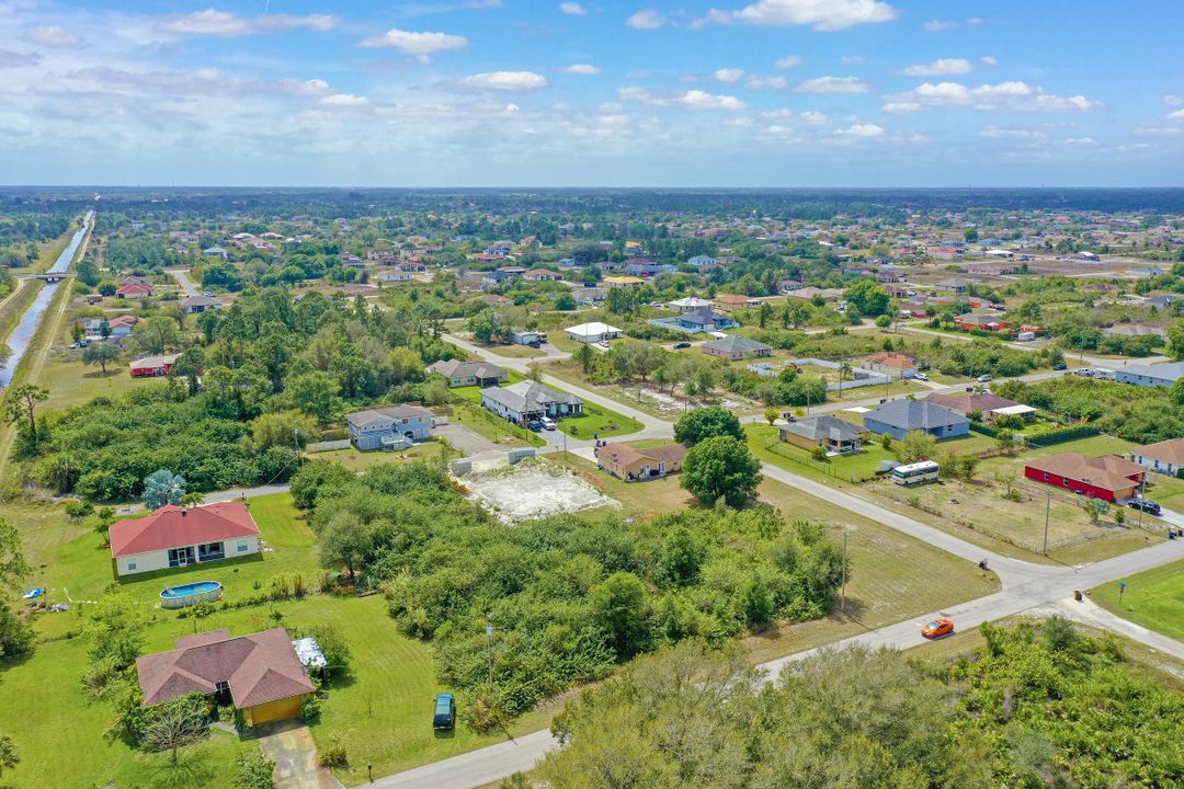 2505 17th St SW, Lehigh Acres, FL 33976