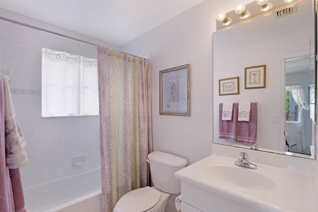 1886 Hidden Trail Ln, Weston, FL 33327