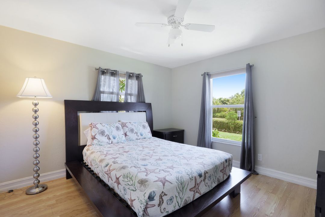 541 S Heathwood Dr, Marco Island, FL 34145