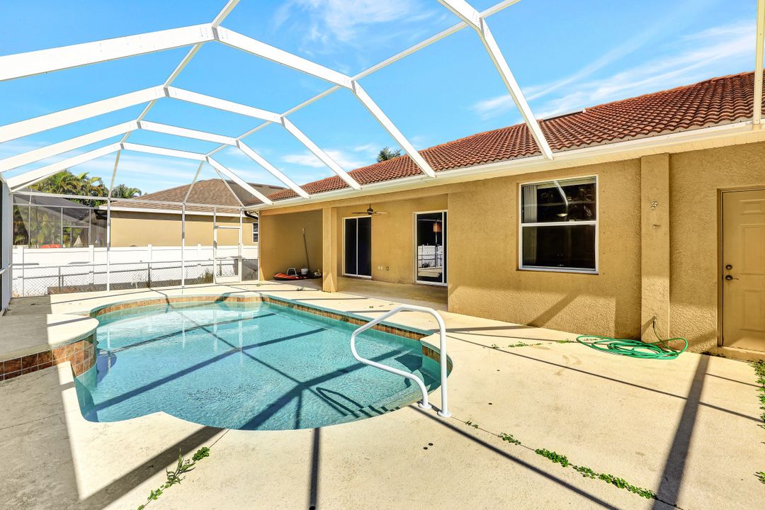 2538 SW 35th Ln, Cape Coral, FL 33914