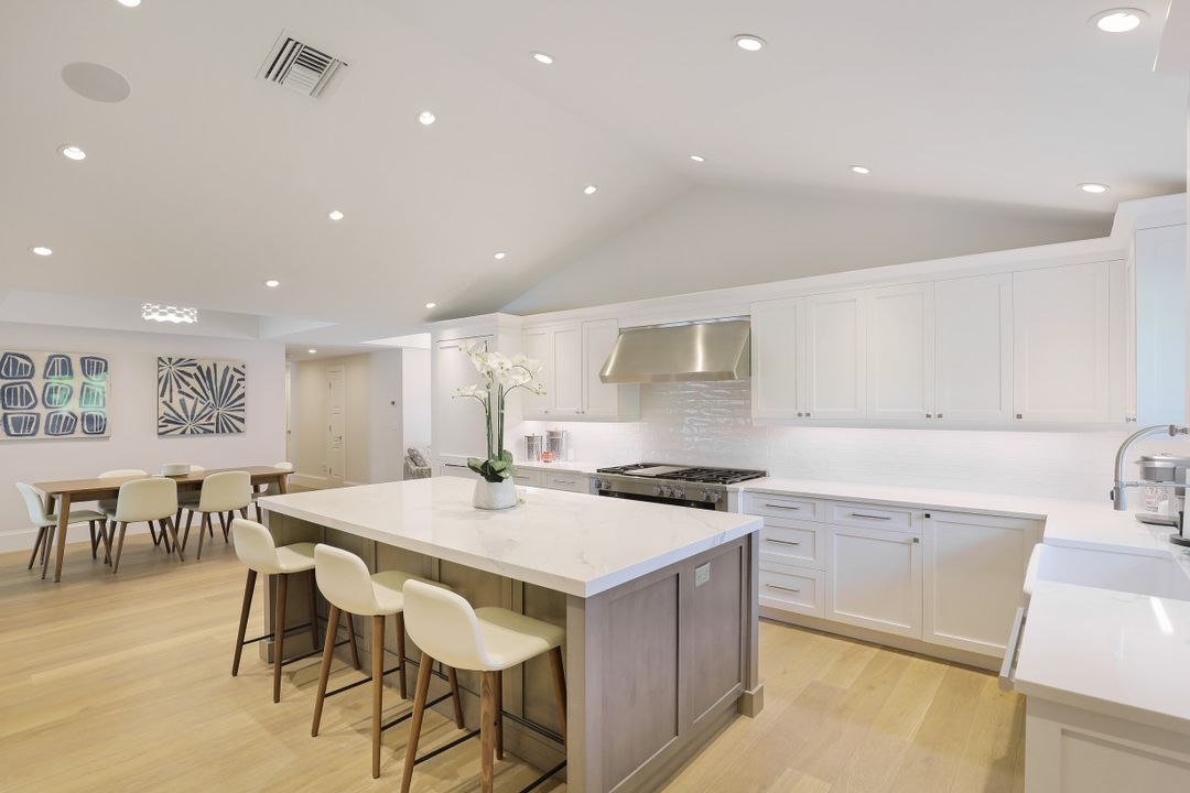 549 Neapolitan Way, Naples, FL 34103