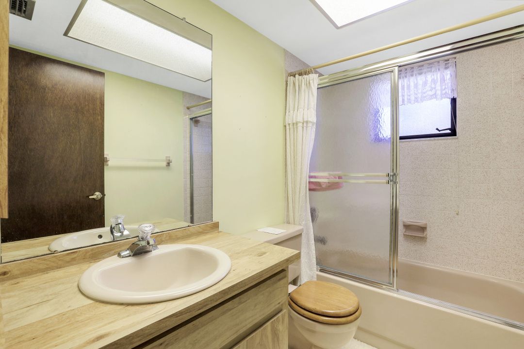 18580 Ocala Rd, Fort Myers, FL 33967