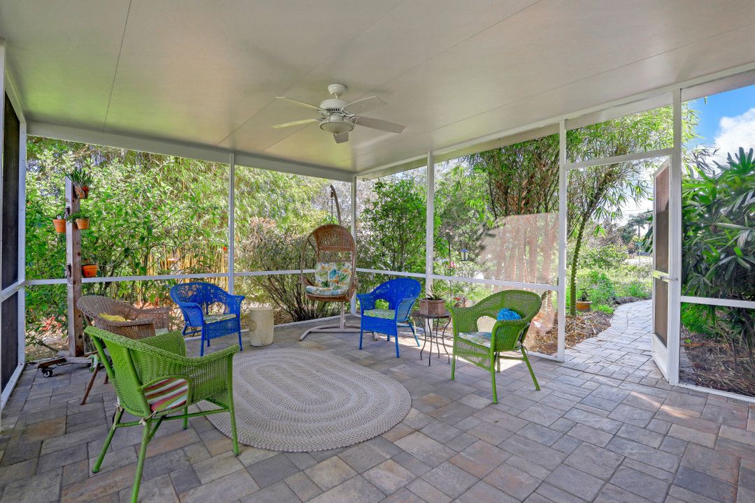 204 SE 20th Pl, Cape Coral, FL 33990