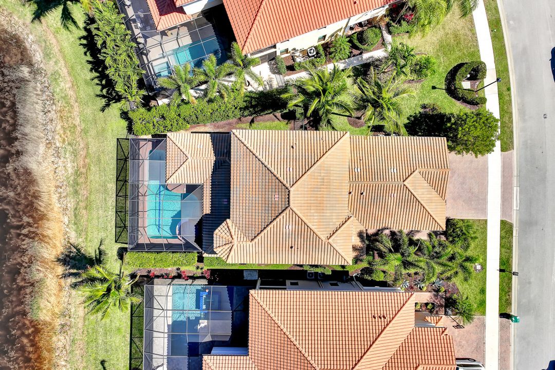 2739 Cinnamon Bay Cir, Naples, FL 34119