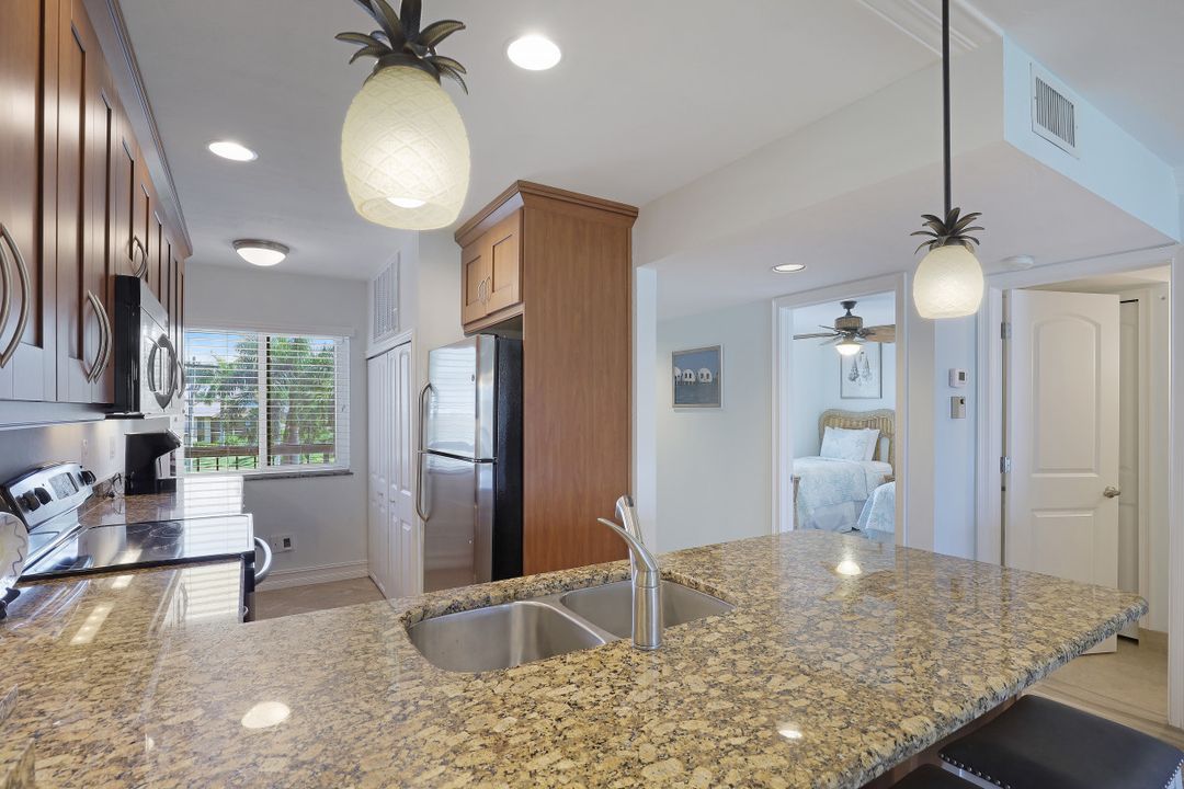 750 W Elkcam Cir #316, Marco Island, FL 34145