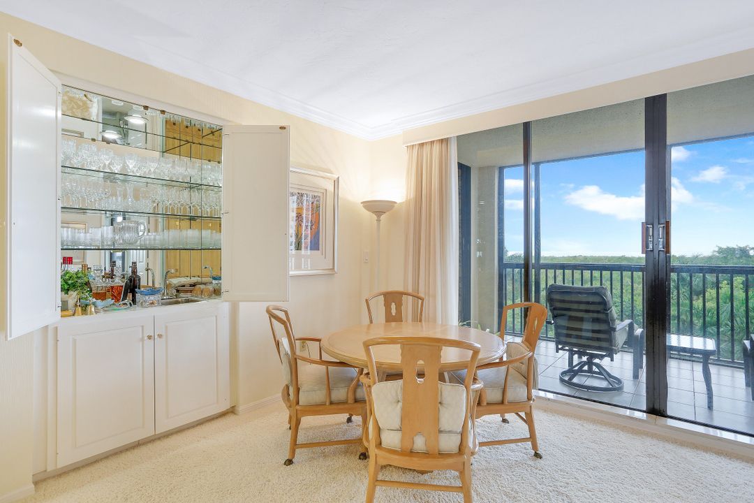 6075 Pelican Bay Blvd #506, Naples, FL 34108