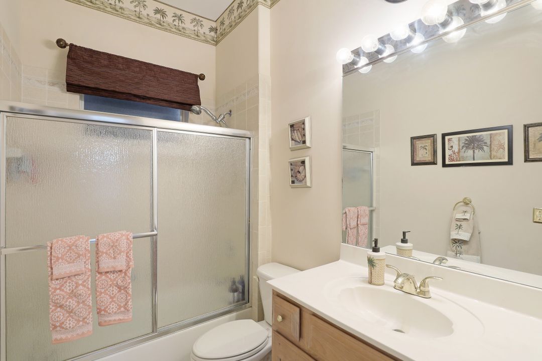 1409 SE 4th Pl, Cape Coral, FL 33990