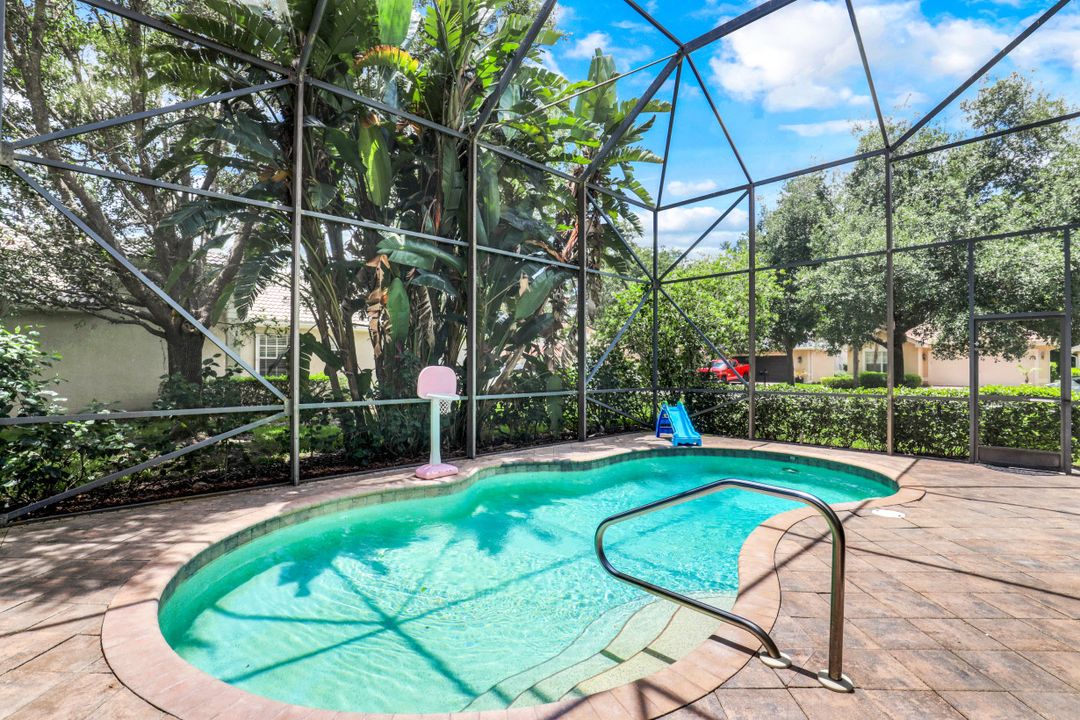 1794 Ribbon Fan Ln, Naples, FL 34119