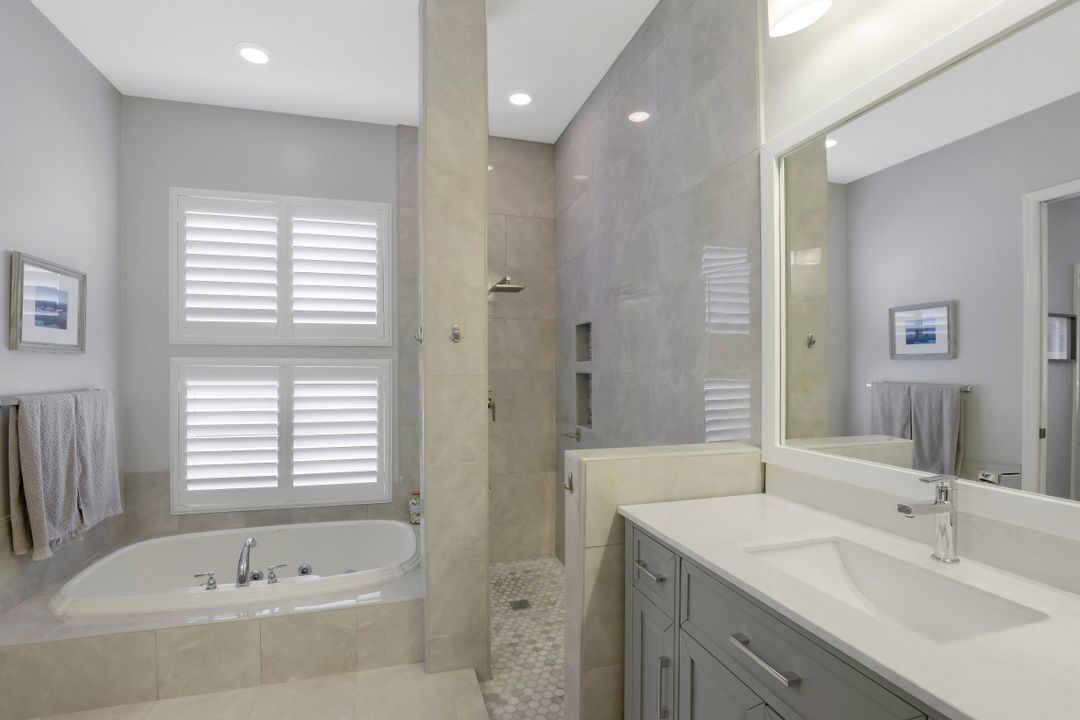 20441 Rookery Dr, Estero, FL 33928