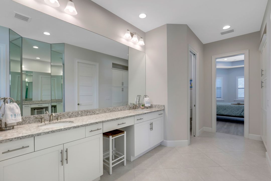 5771 Clarendon Dr, Naples, FL 34113