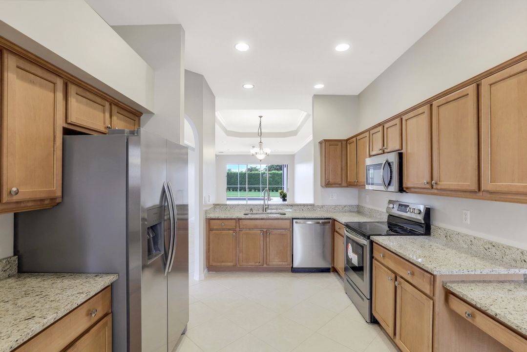 6705 Calumet Dr, Naples, FL 34113