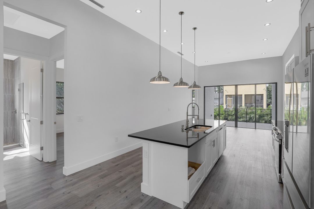 3013 Lunar St, Naples, FL 34112