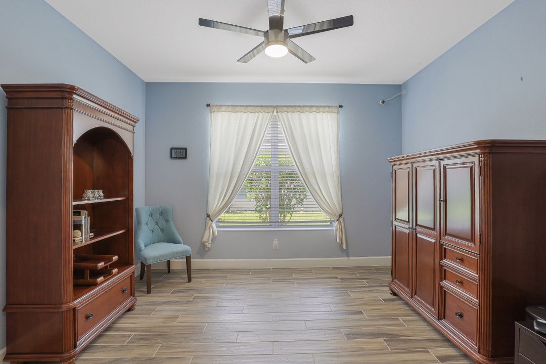 2761 Lambay Ct, Cape Coral, FL 33991