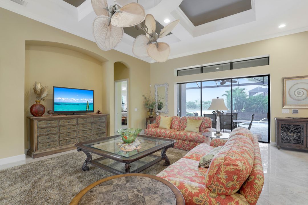 8651 Amour Ct, Naples, FL 34119