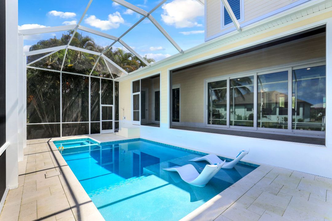 27050 Flamingo Dr, Bonita Springs, FL 34135