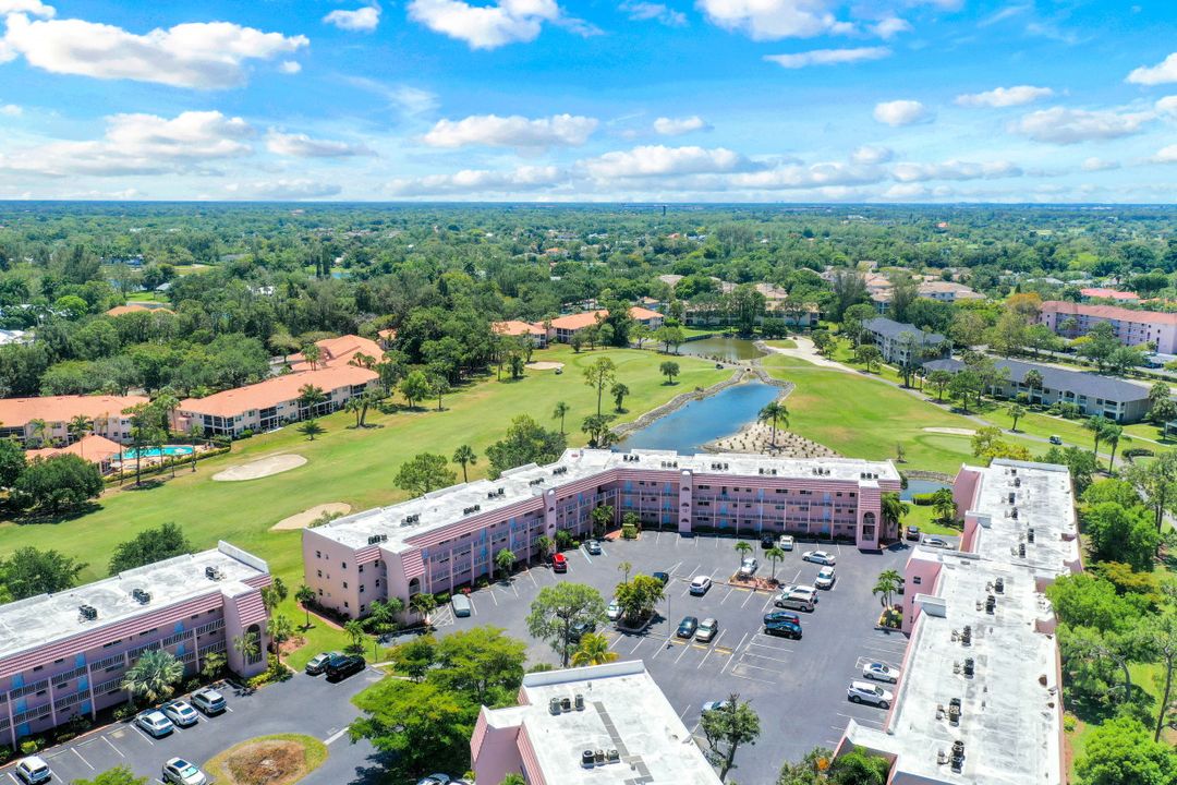 190 Turtle Lake Ct #203, Naples, FL 34105