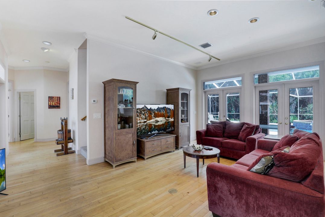 20801 Groveline Ct, Estero, FL 33928