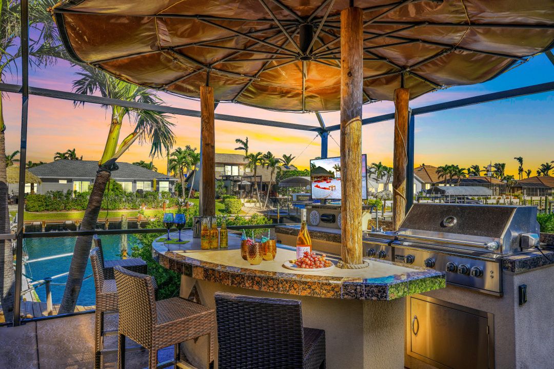 1427 SW 53rd Ln, Cape Coral, FL 33914