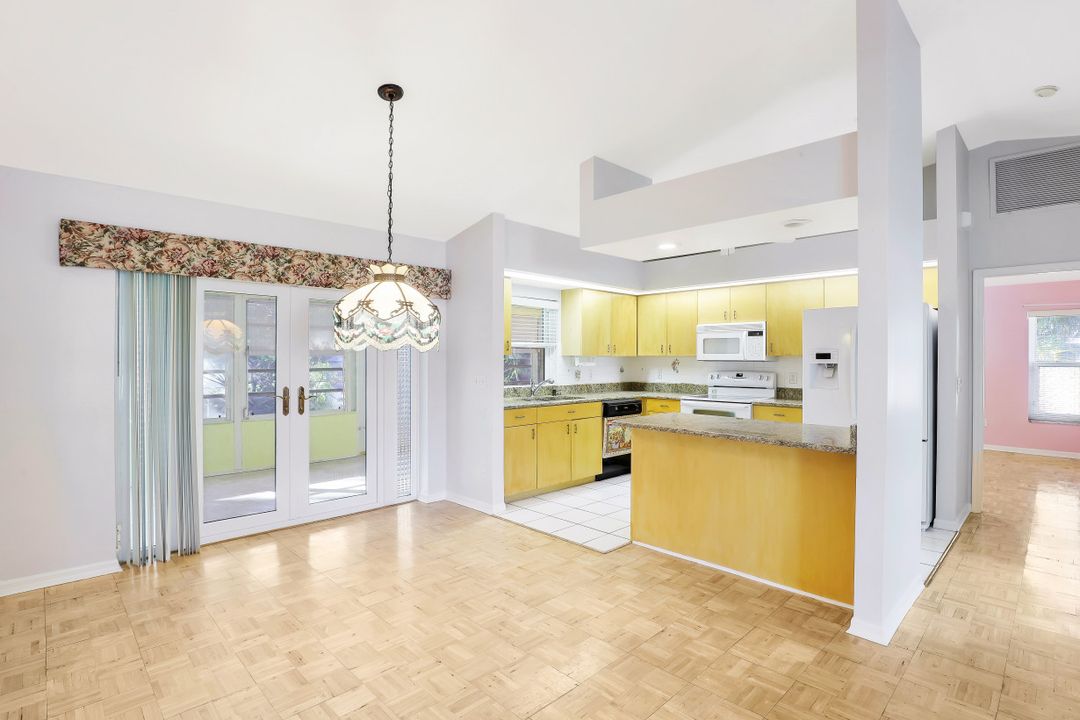 700 SW 6th Ave, Cape Coral, FL 33991