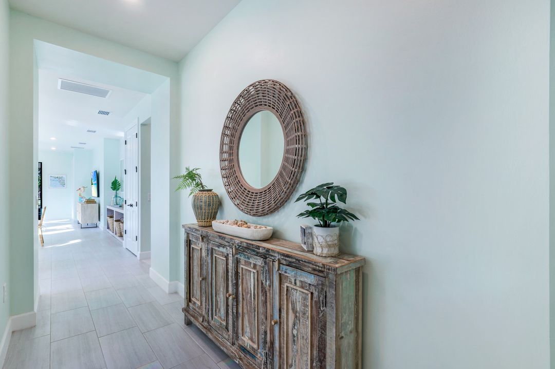 12330 Canal Grande Dr, Fort Myers, FL 33913