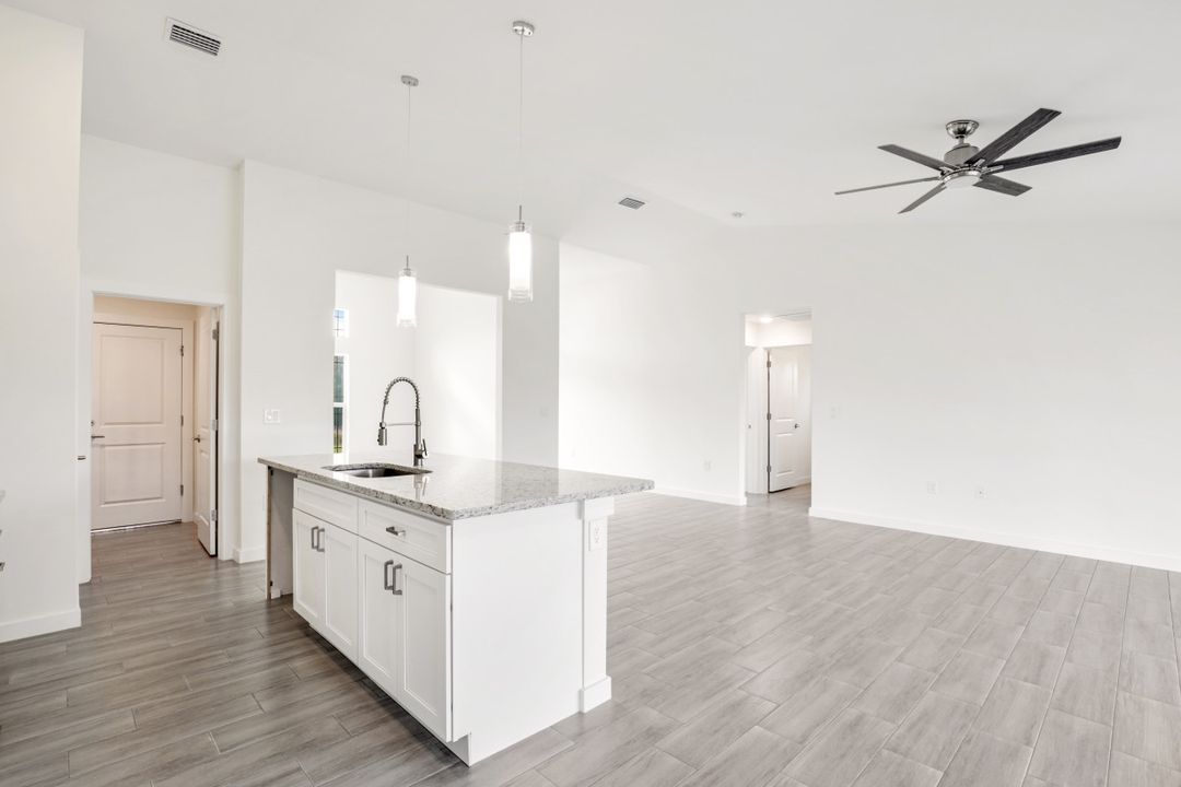 2506 50th St SW, Lehigh Acres, FL 33976