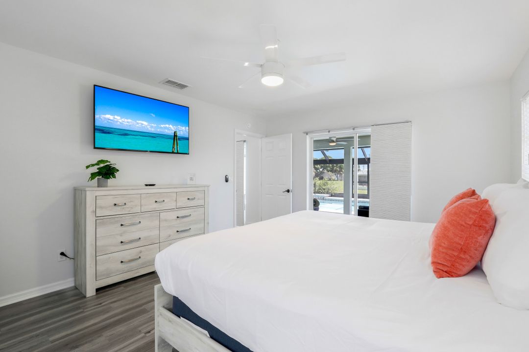 432 Mohawk Pkwy, Cape Coral, FL 33914