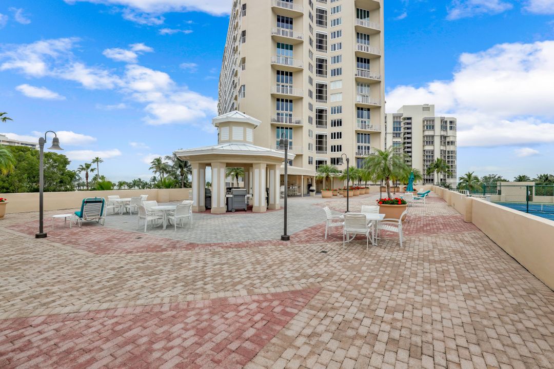 4041 Gulf Shore Blvd N #805 , Naples, FL 34103