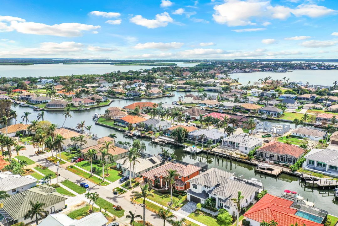 1631 Begonia Ct, Marco Island, FL 34145