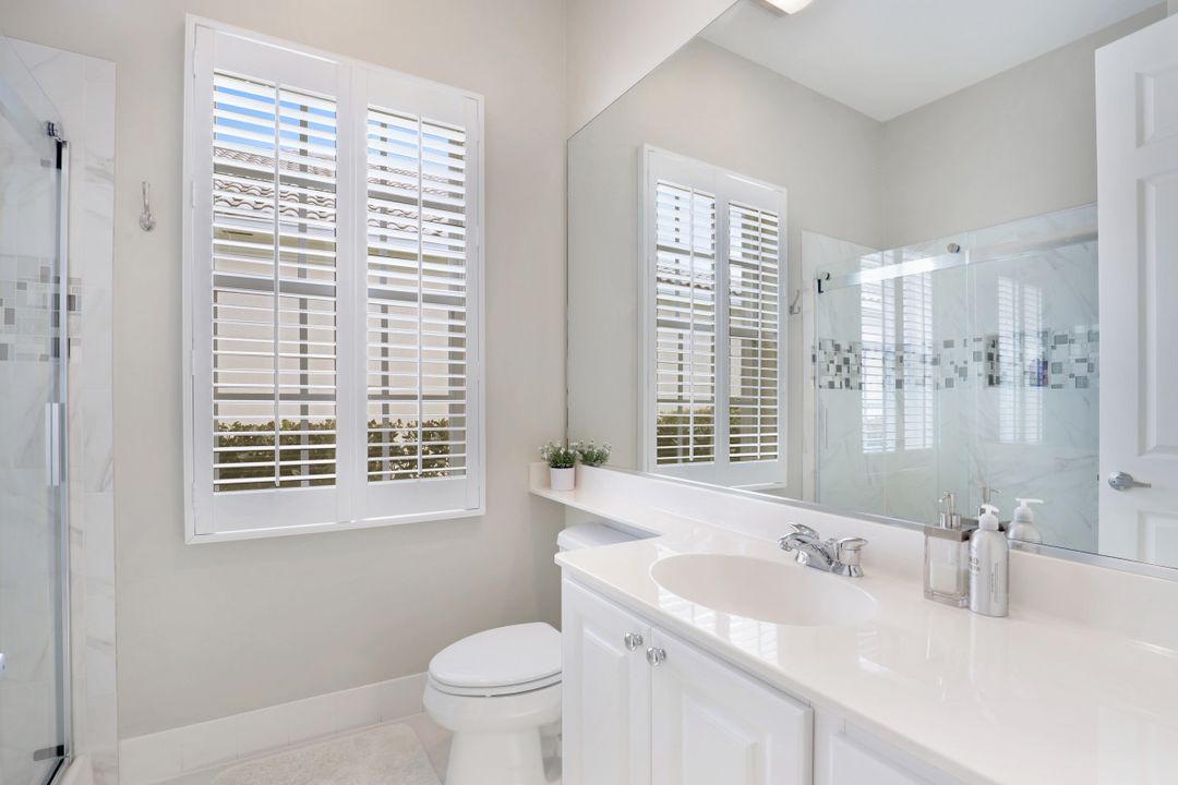 2888 Hatteras Way, Naples, FL 34119