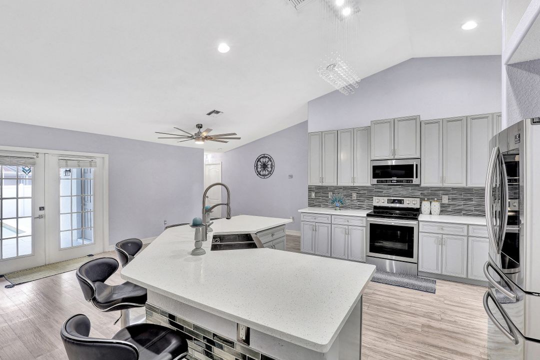 1905 SW 51st Terrace, Cape Coral, FL 33914