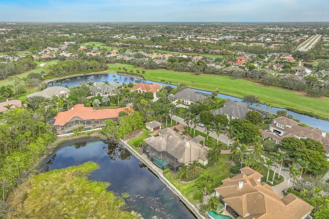 313 Chancery Cir, Naples, FL 34110