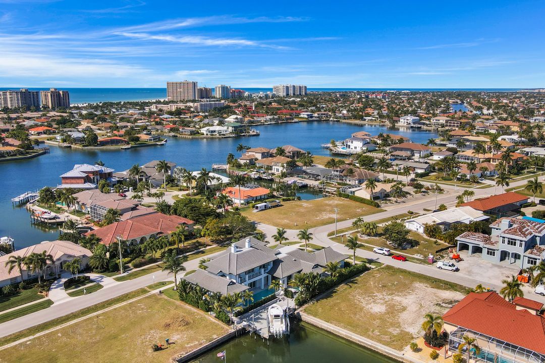 1061 Dana Ct, Marco Island, FL 34145