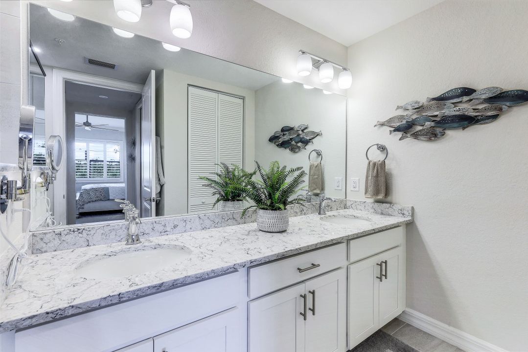 164 Indies Dr East #106, Naples, FL