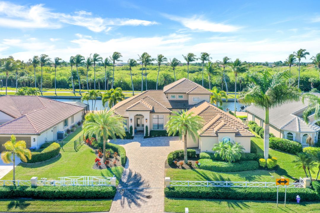 2030 El Dorado Pkwy W, Cape Coral, FL 33914