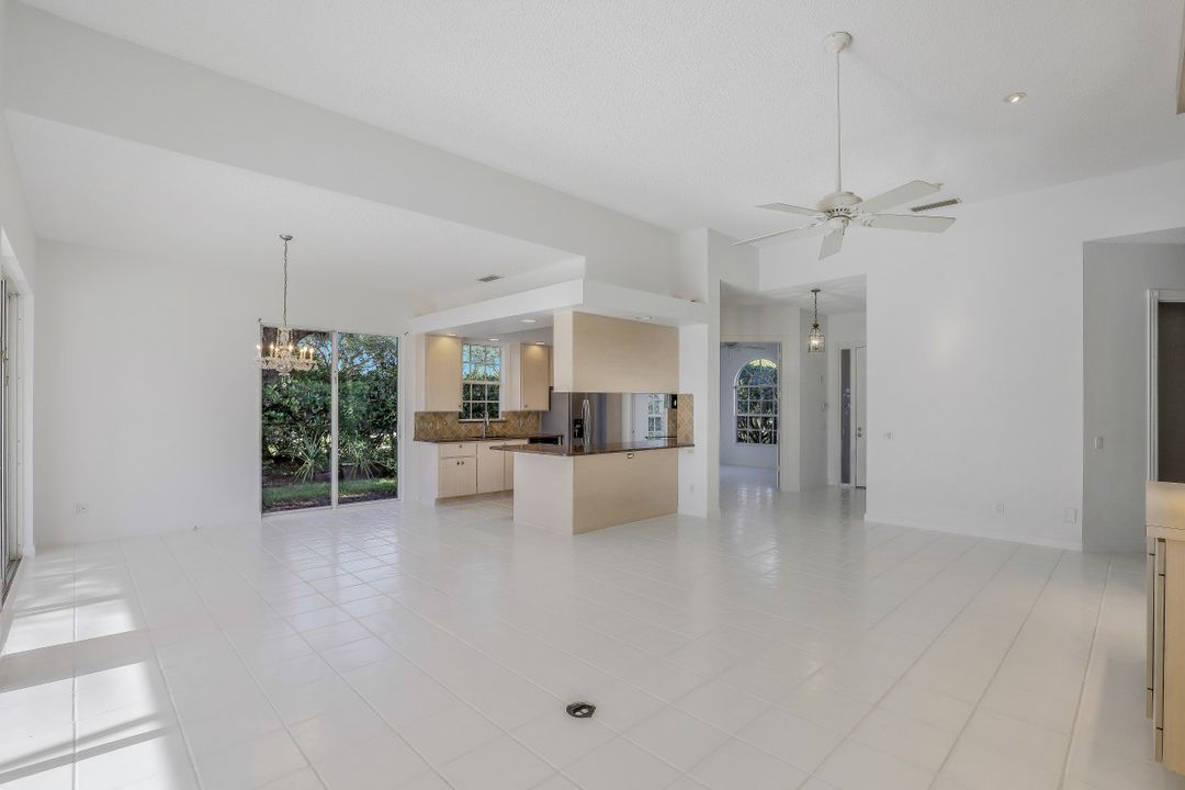 3400 Donoso Ct, Naples, FL 34109