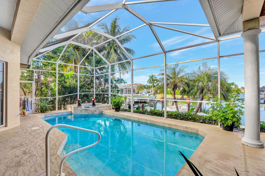 138 S Bahama Ave, Marco Island, FL 34145