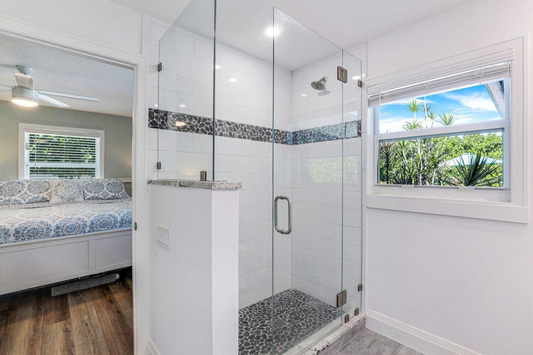 1229 28th Ave N, Naples, FL 34103