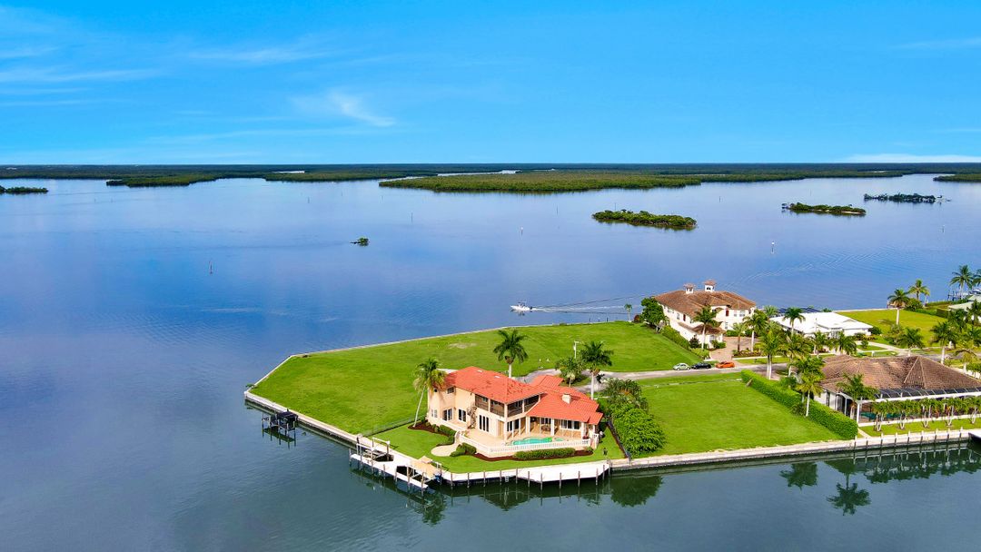 1404 Butterfield Ct, Marco Island, FL 34145