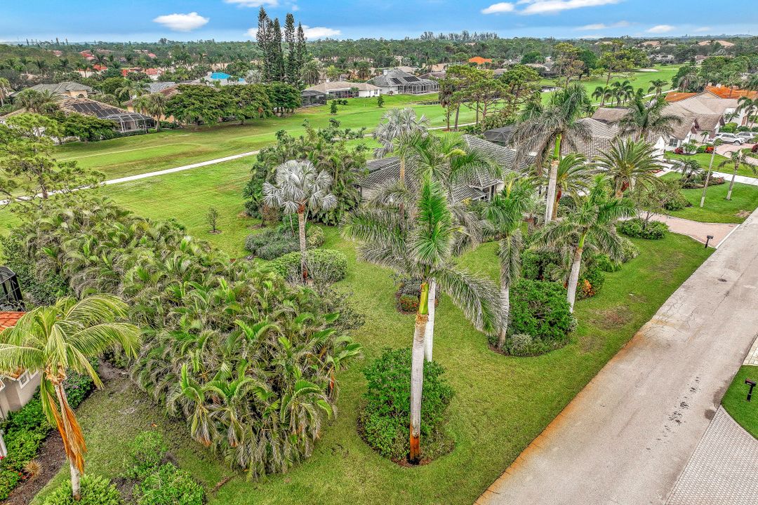 9922 Ortega Ln, Bonita Springs, FL 34135