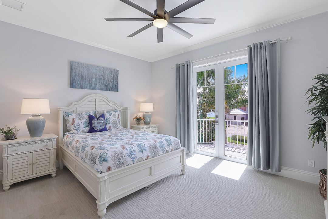 671 S Barfield Dr, Marco Island, FL 34145