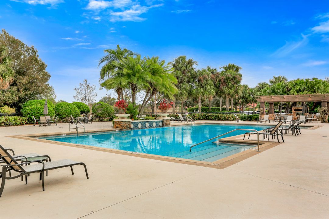 12713 Astor Pl, Fort Myers, FL 33913