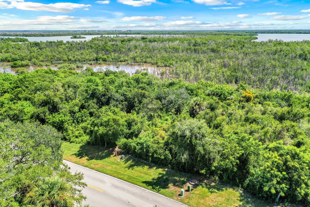 828 Whiskey Creek Dr, Marco Island, FL 34145