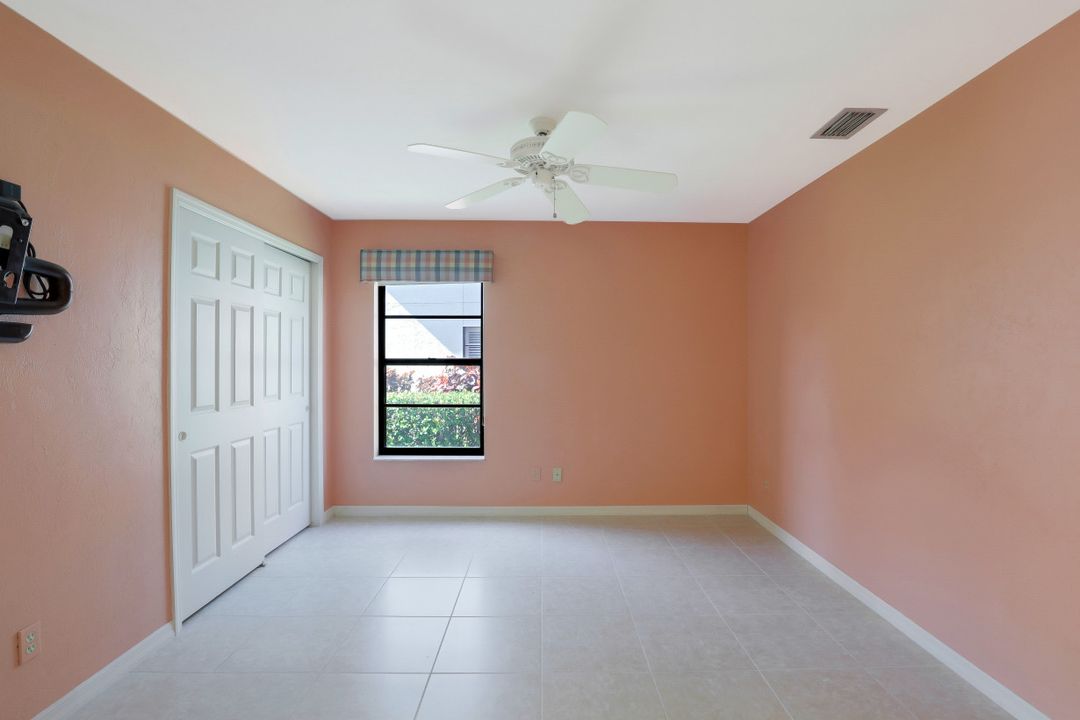 178 Cypress View Dr #C-34, Naples, FL 34113